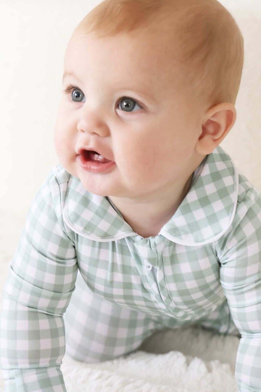Peter Pan Collar Zipper Footie | Moss Gingham